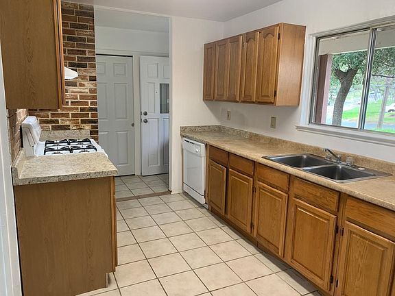 Primary Photo - Brownsville new house