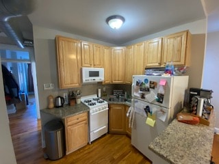 Building Photo - 637 N 32nd St