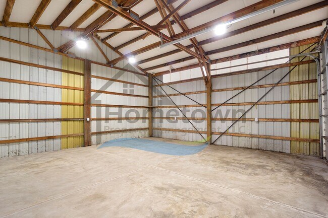 Building Photo - 2 Bedroom 1 Bath Home with 24x24 Shop and ...