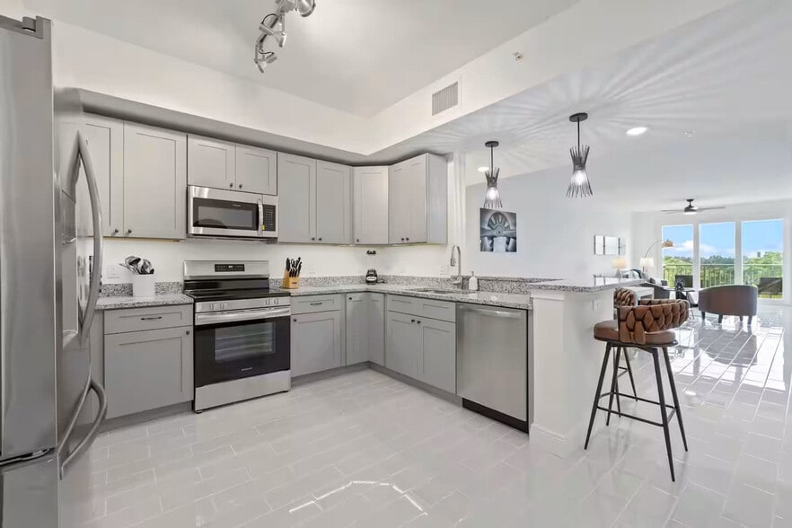 Building Photo - 701 Pilot Ln