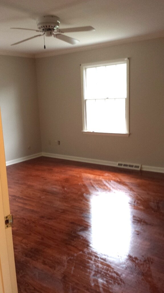 Primary Bedroom - 2460 McCoy Rd