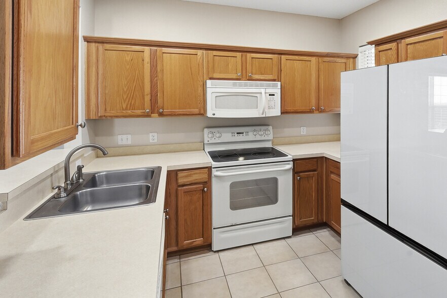 Building Photo - 149 Landing Ln