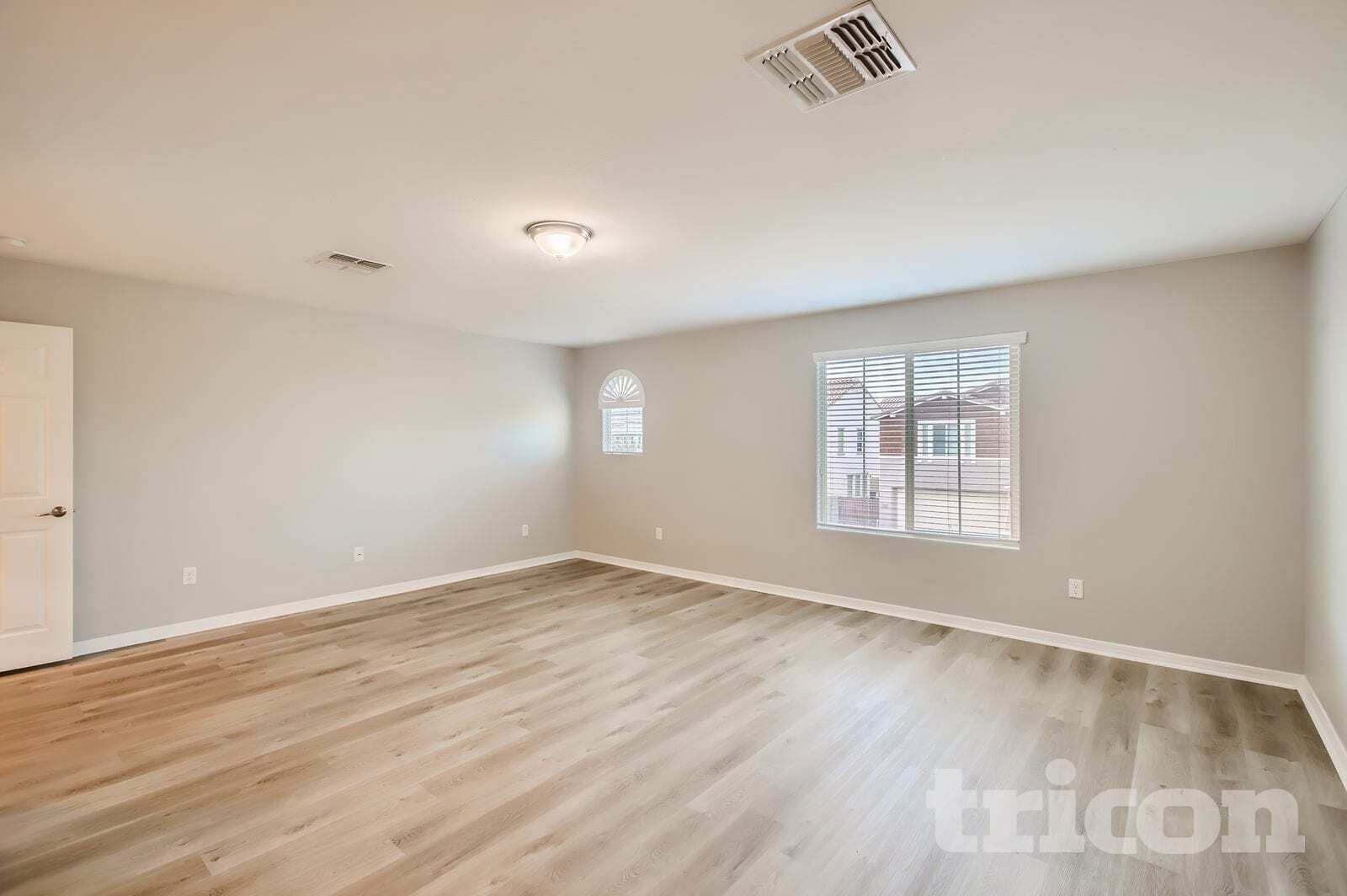 Building Photo - 12042 W Fillmore St