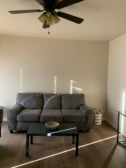 Building Photo - 3640 Newport Ave