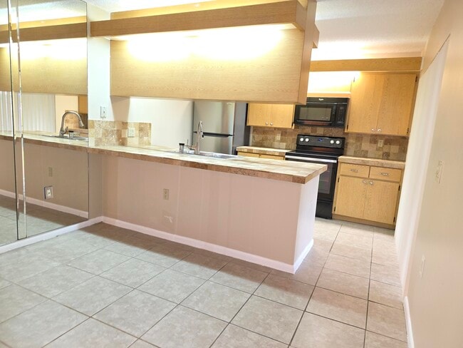 Building Photo - 6507 65th Way