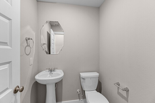 Building Photo - 1514 Blue Acer Dr