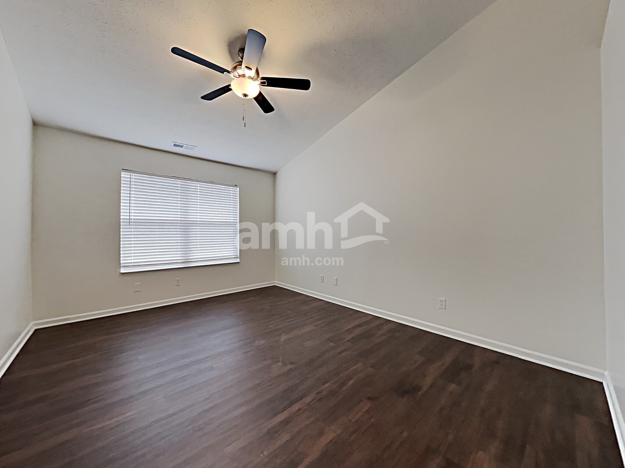 Building Photo - 770 Kingston Cir