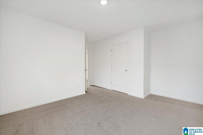 Building Photo - 283 Halifax Ln