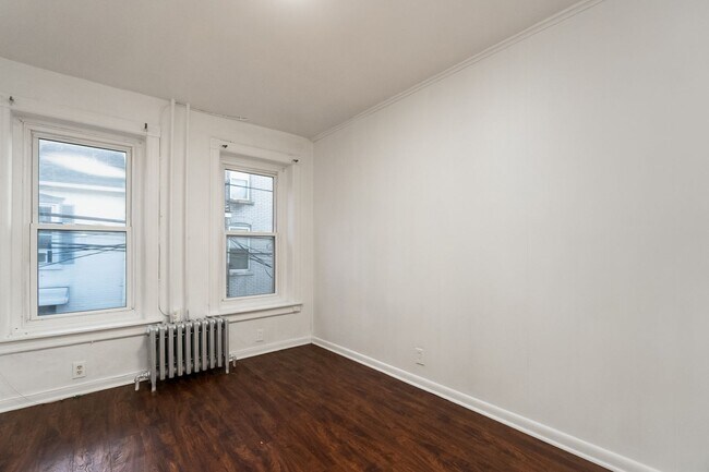 Building Photo - Move-In Ready 3BR Home in Central Allentown