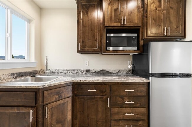 Building Photo - 7857 Houston Lp