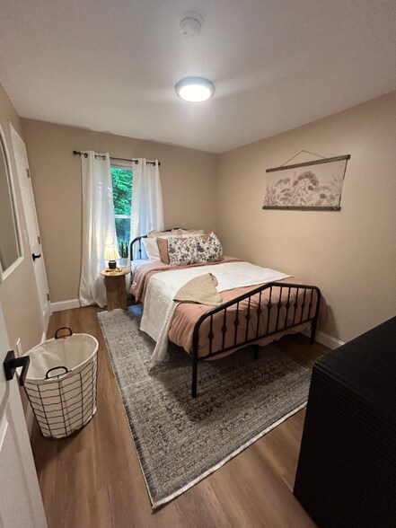 Building Photo - 15 St Francis Way