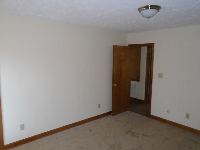 Building Photo - Timberlake