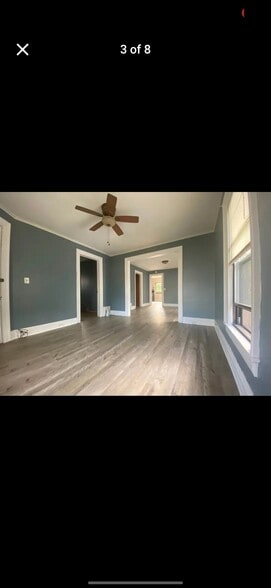 Primary Photo - 123 Park Pl