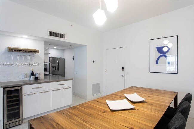 Building Photo - 6969 Collins Ave