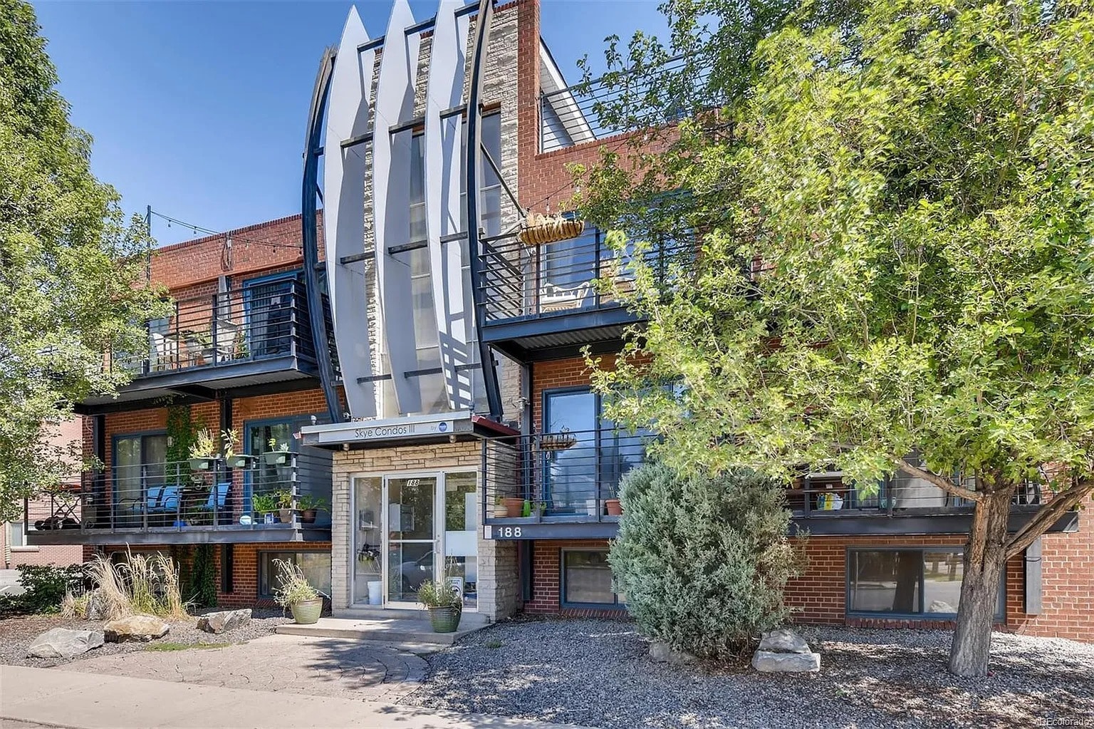 Building Photo - 188 S Logan St