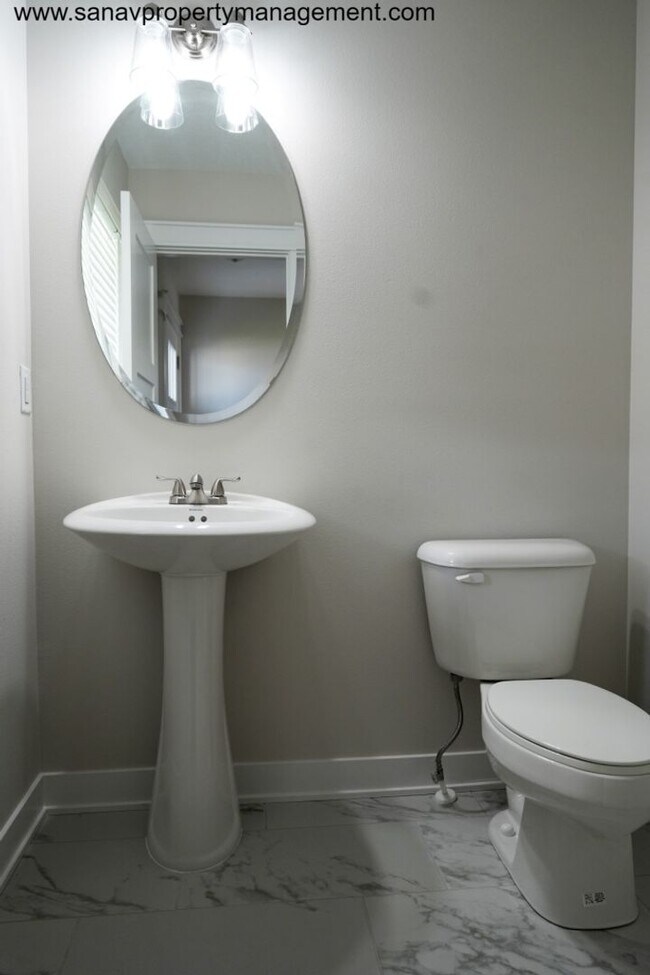 Building Photo - Your Dream Home Awaits You! A 4-Bed, 2.5 - Bath in Bondurant!