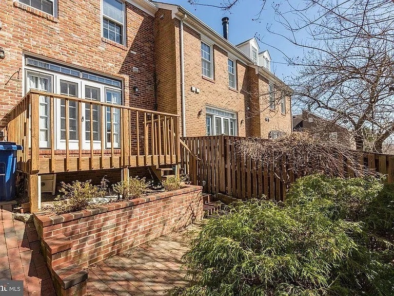 Rear Deck and Back Patio - 104 Shooters Ct