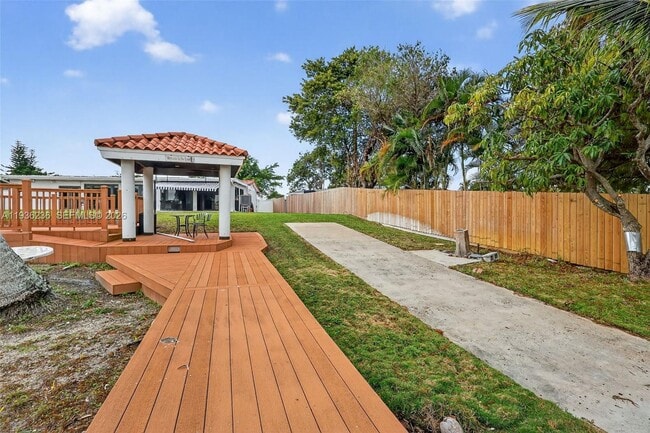 Building Photo - 17841 NW 84th Ct