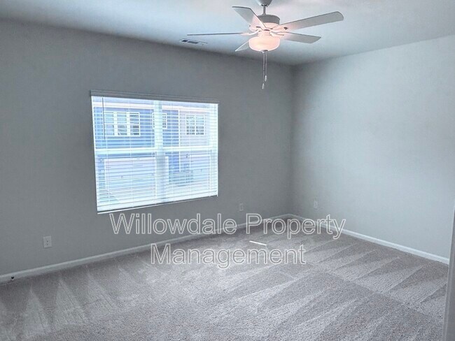 Building Photo - 183 Central Townes Wy