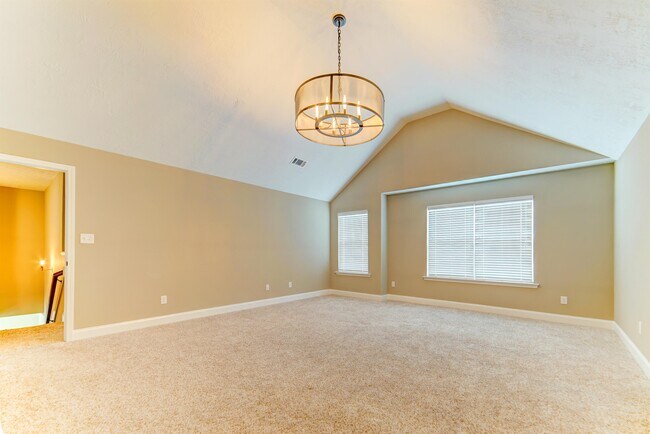 Building Photo - 2504 Kari Ln