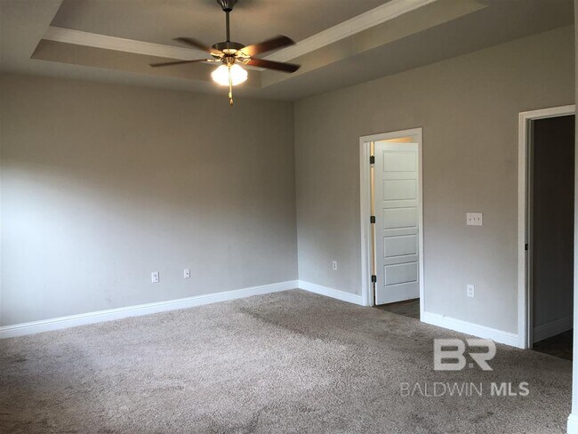 Building Photo - 23738 Havasu Dr