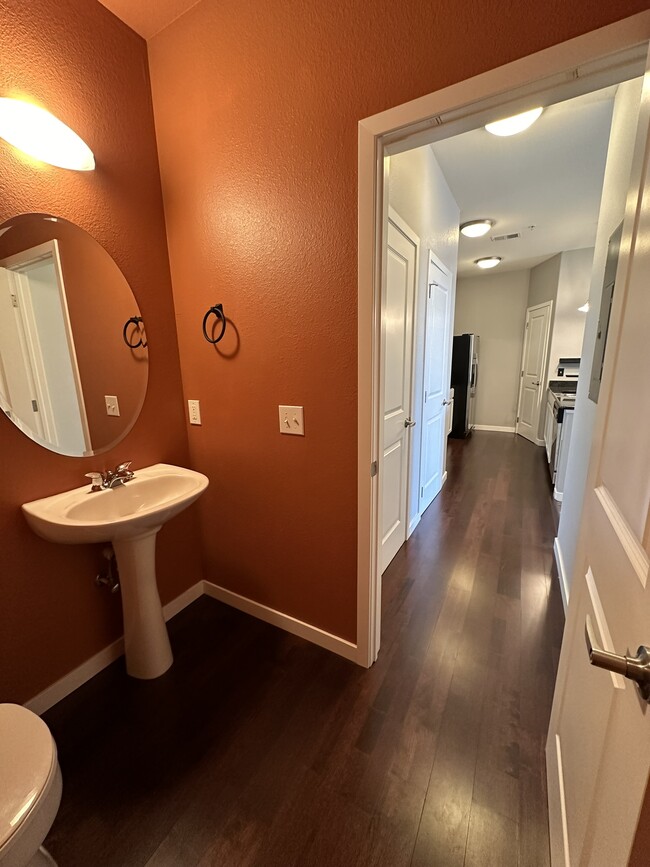 Guest bathroom - 4100 Albion St