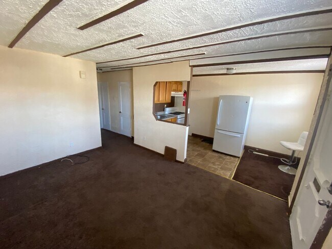 Building Photo - Charming 2-Bedroom Row Home in Sharon Hill