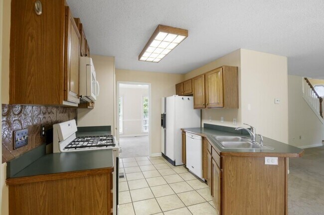 Building Photo - 1312 Dungan Dr NW