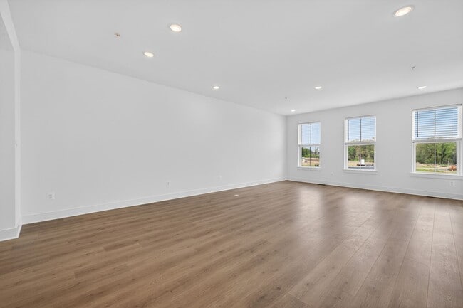 Building Photo - 1726 Blacksmith Wy