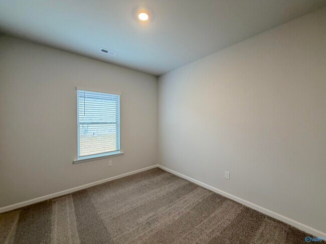 Building Photo - 203 Stockyard Cir