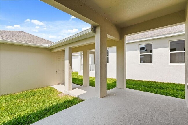 Building Photo - 17055 Haggerty Hollow Dr