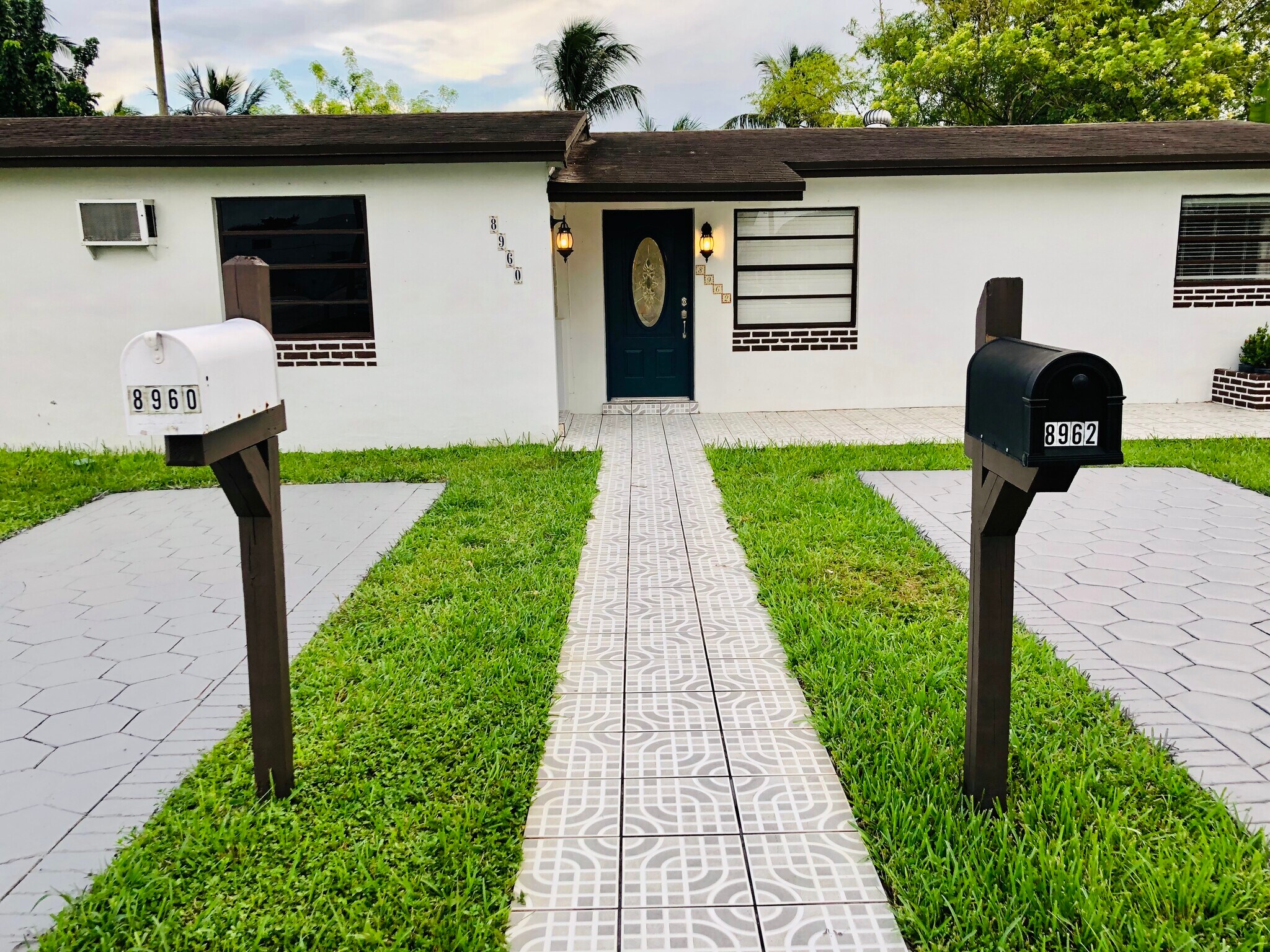 Building Photo - 8962 SW 40th Terrace