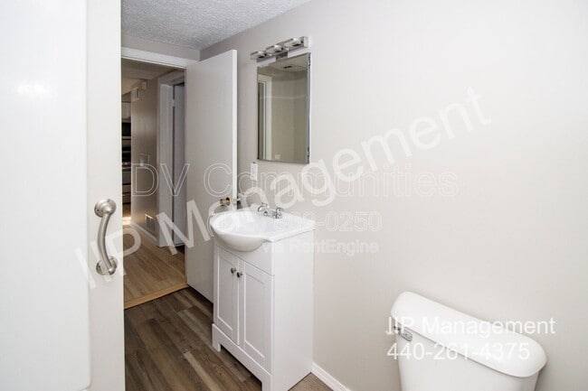 Building Photo - 6177 Iroquois Trail