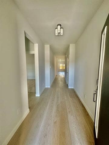 Building Photo - 1105 Mahogany Dr