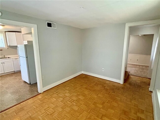 Building Photo - 1325 McLendon Ave NE