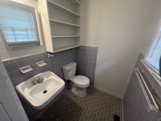 Building Photo - 3152 Bilgray Dr