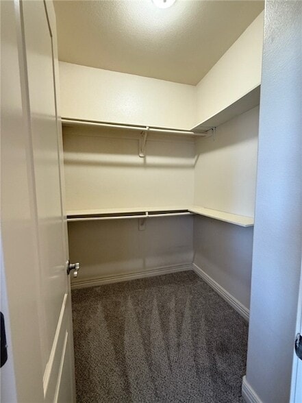 Building Photo - 609 N Tournament Dr