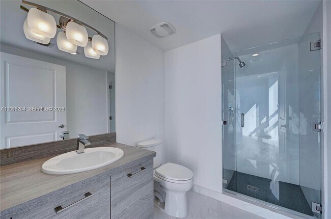 Building Photo - 400 Sunny Isles Blvd