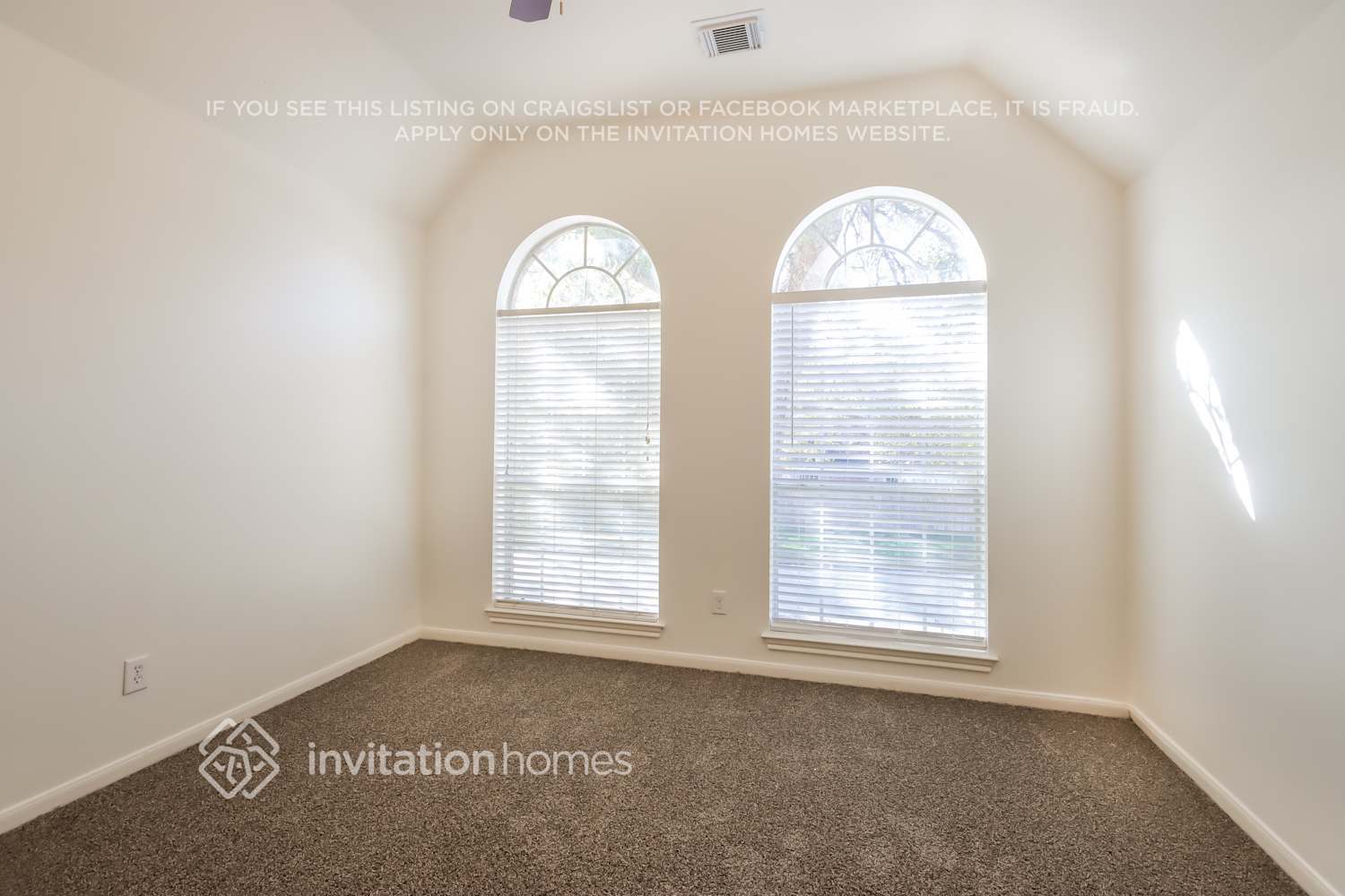 Building Photo - 3811 Spruce Bay Dr