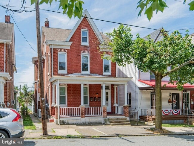 Primary Photo - 14 Third Unit 3