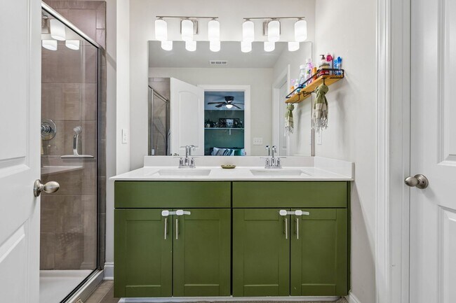 Building Photo - Beautifully maintained and now available as a rental for the very first time!