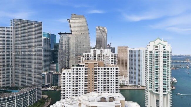 Building Photo - 801 Brickell Key Blvd