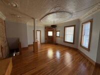 Building Photo - 253 E 5th Ave