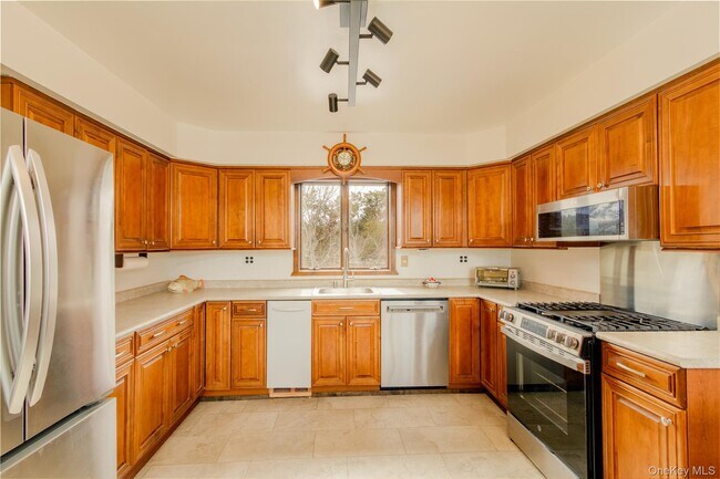 Building Photo - 171 Harbor Beach Rd