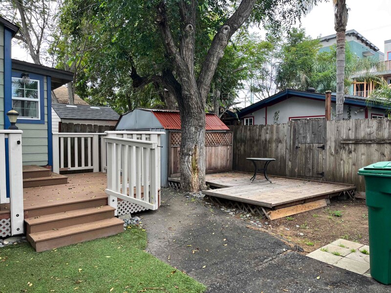 Building Photo - 3085 Roosevelt St