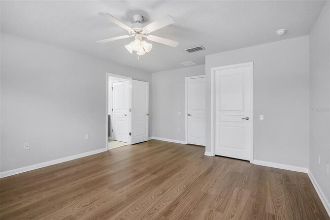 Building Photo - 12702 Salomon Cove Dr