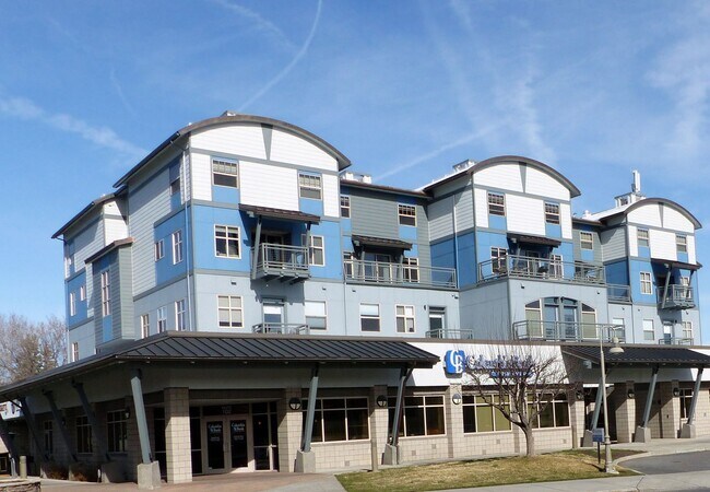 Building Photo - Downtown Living 1 Bed/1 Bath Apartment - S...