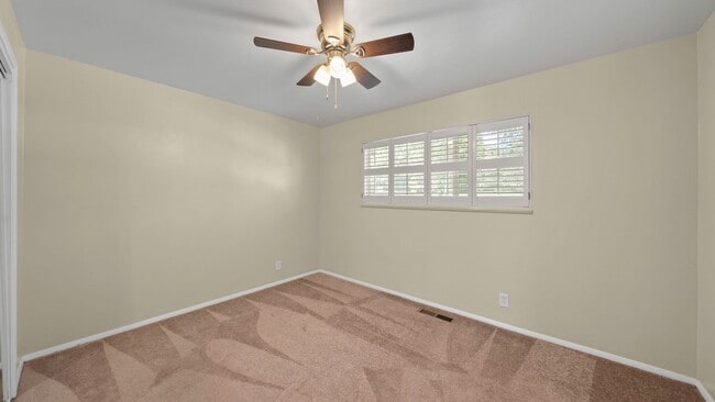 Building Photo - Southwest Reno Stunner - One of a Kind!!!!