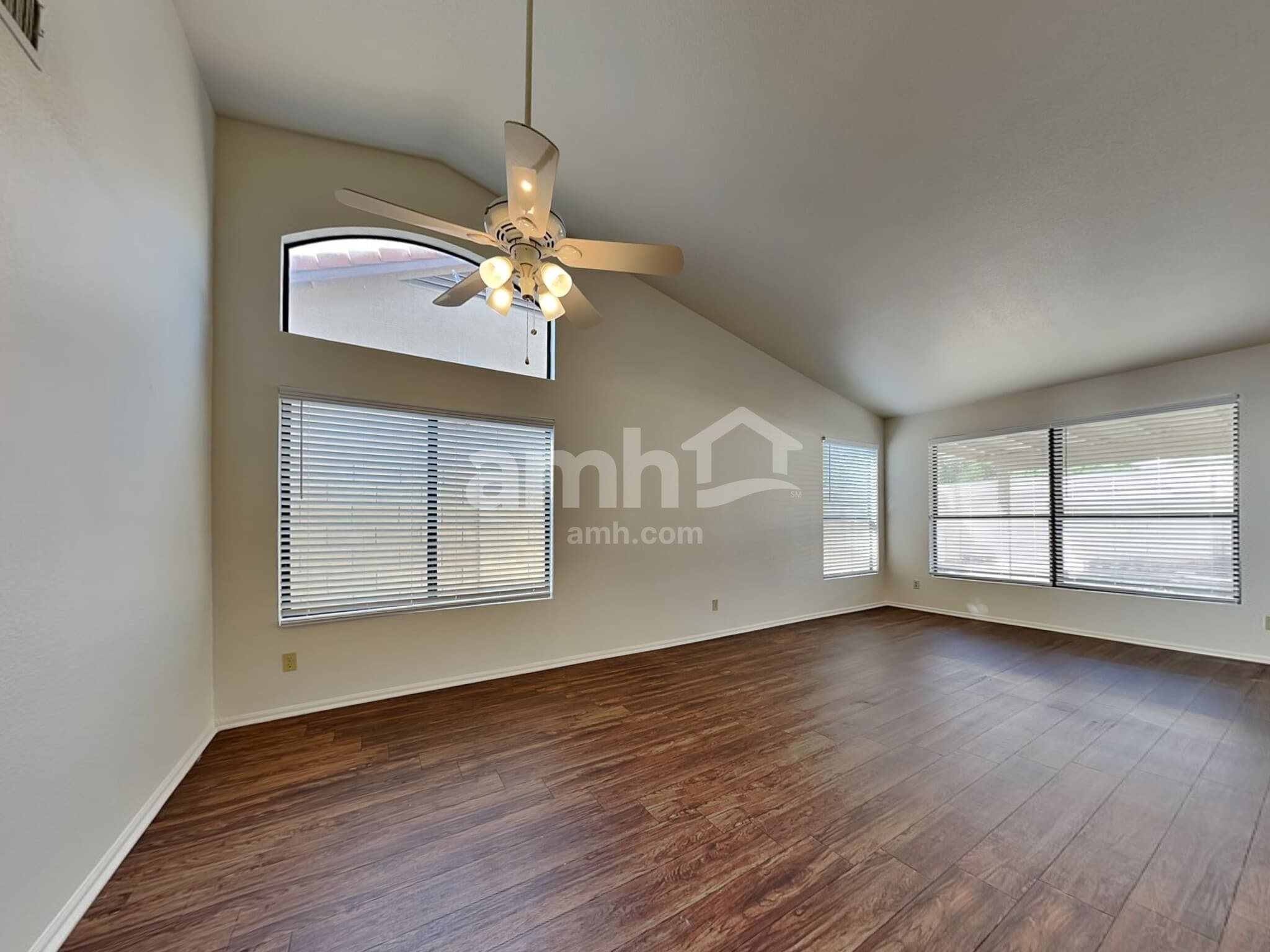 Building Photo - 3603 N 107th Dr