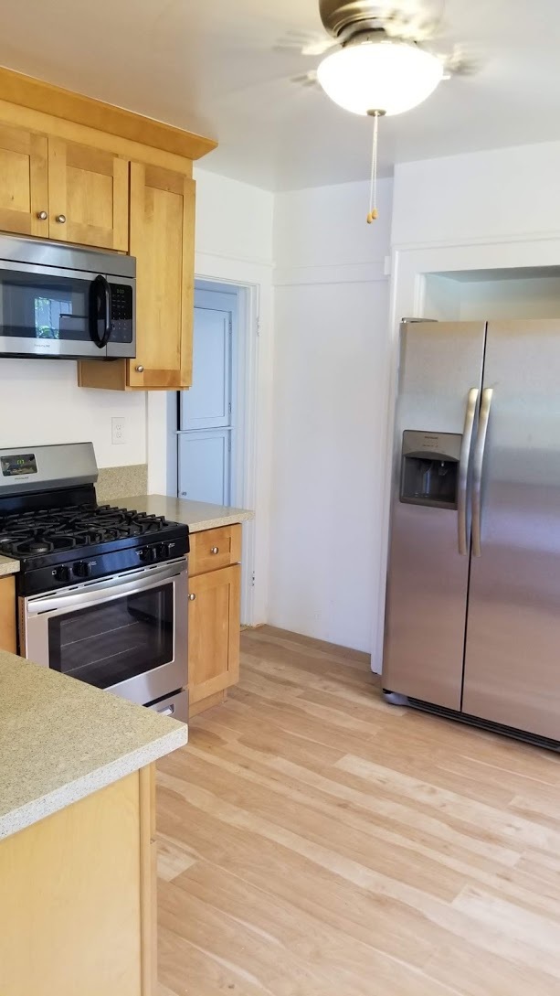 New kitchen cabinets and appliances - 5428 Edgewood Pl